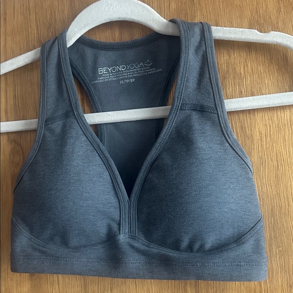 NWOT Beyond Yoga Lift Your Spirits Sports Bra - Picture 3 of 4